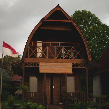 ホテル Momos Surf Shack Salul エクステリア 写真