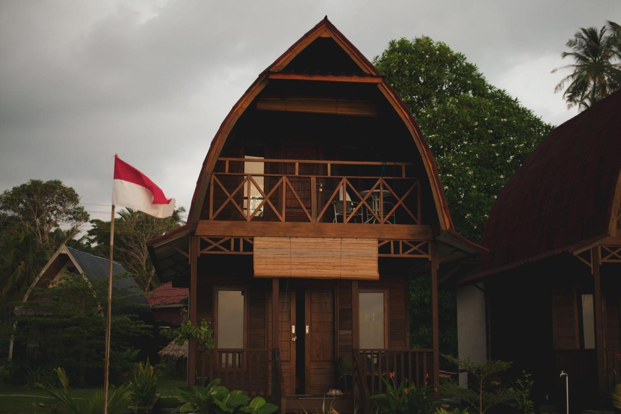 ホテル Momos Surf Shack Salul エクステリア 写真